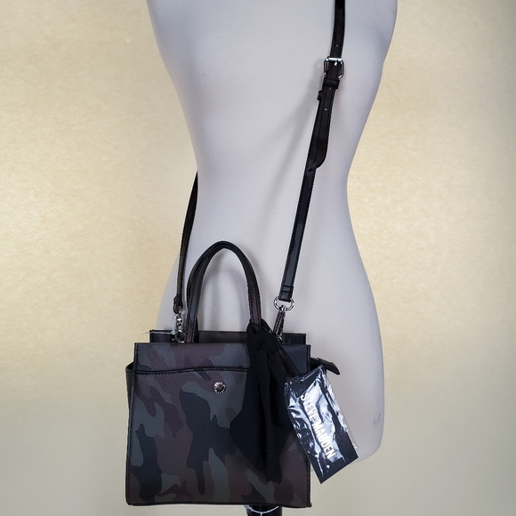 Steve Madden Handbags - STEVE MADDEN camo crossbody bag